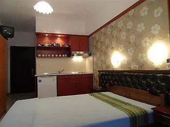 Blue Sky Villas Hotel *